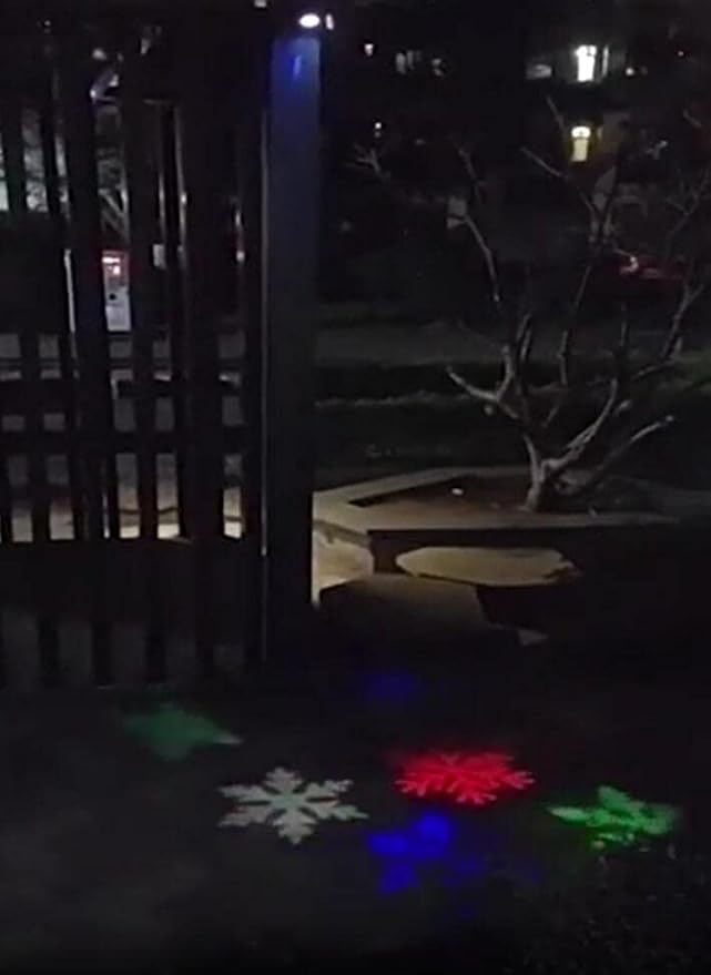 Outdoor LED Spotlight Waterproof Solar Spot Lights Bright Flag Light Landscape Automatic Mini Lawn Lamp 4.4W Graden Lights Decorative Lamp Courtyard Front Yard Christmas Snowflake HWD0177
