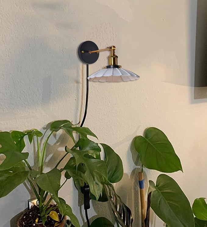 Hook Type Wall Mounted Plant Light Full Spectrum 4500K 10W Adjusted Angle &amp Light Beam Range 15°-60° Vintage White Metal Wall Lamp for Indoor Growing Plants 2 Pack