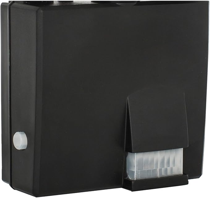 Maxsa 42111 Battery Powered Security Spotlight Black