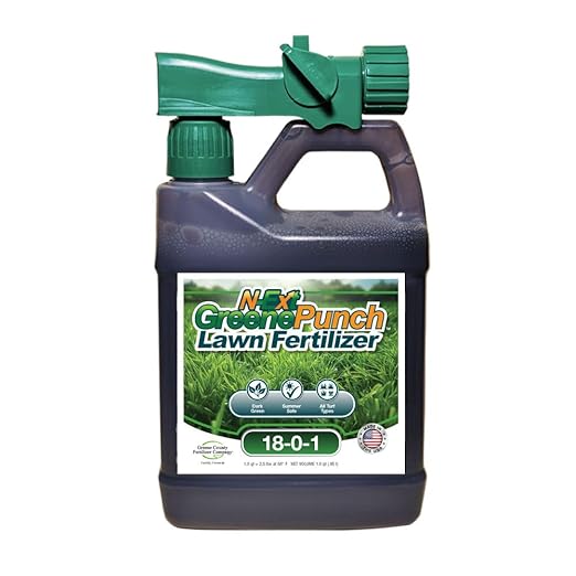 GreenePunch Liquid Lawn Fertilizer – One Single Quart with Hose-End Sprayer (Covers up to 2000 sq ft) with Sea Kelp &amp Humic Acid – Quick Green Up &amp Sustained Color for 4–6 Weeks