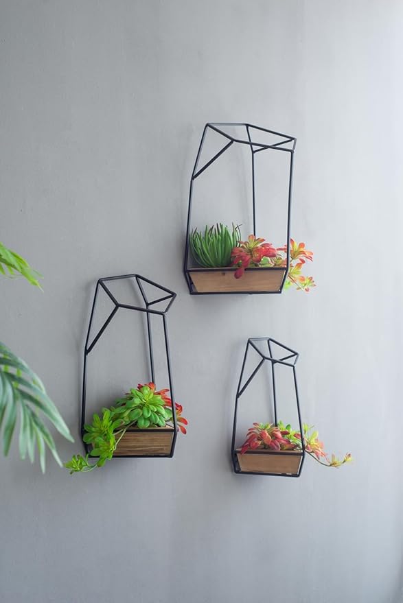 Set of 3 Felix Wall Planter L:10x10x16.5 M:8.5x8.5x15.5 S:7x7x13.5