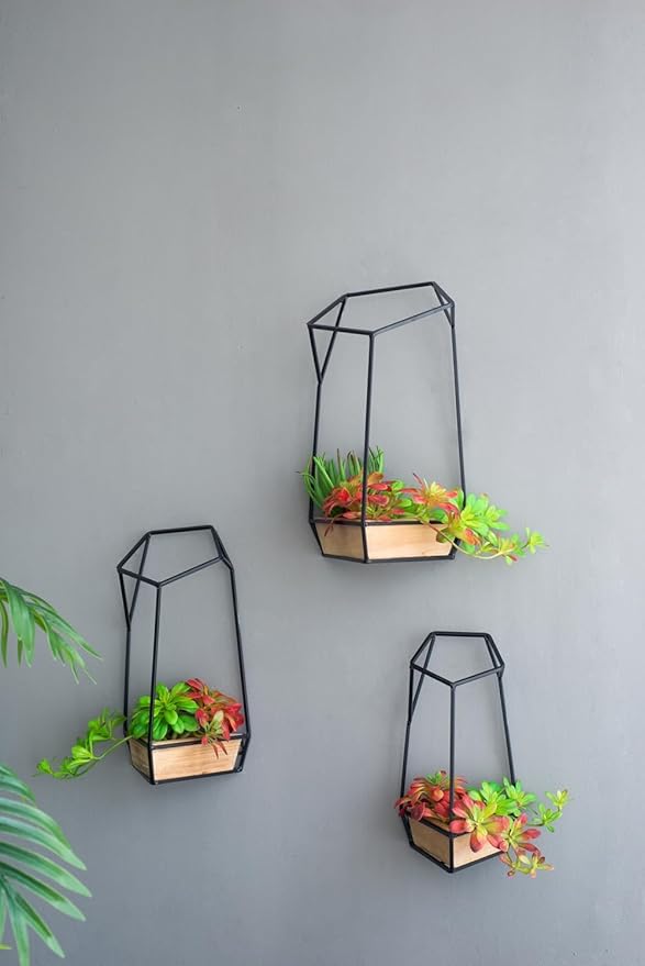 Set of 3 Felix Wall Planter L:10x10x16.5 M:8.5x8.5x15.5 S:7x7x13.5
