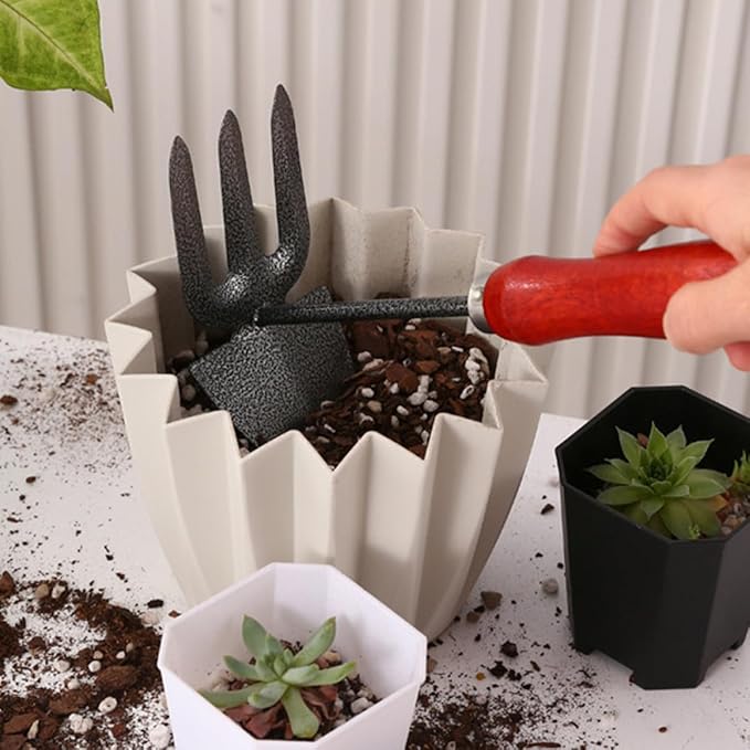 Wakauto 5pcs Garden Tool Set with Flower Planting Shovels and Practical Rake for Home Gardening Sturdy Handheld Shovel and Soil Loosening Tools for Vegetable and Flower Cultivation