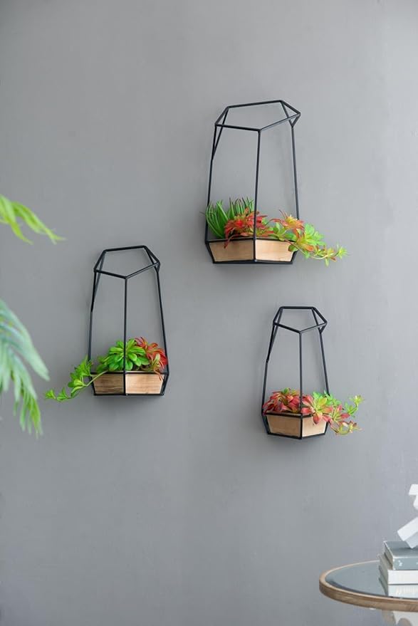 Set of 3 Felix Wall Planter L:10x10x16.5 M:8.5x8.5x15.5 S:7x7x13.5