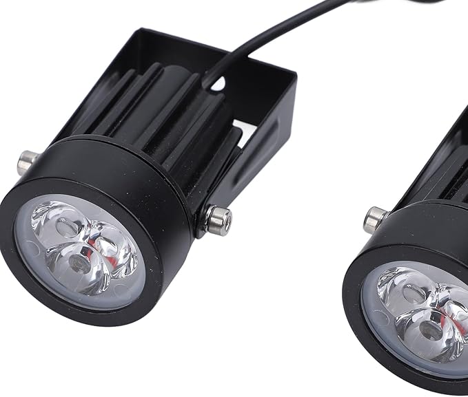 Solar Powered Landscape Lights Warm White 3000K IP65 Waterproof Outdoor Garden Lighting - Adjustable Spotlight Automatic On Off Ideal for Yard and Patio