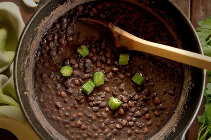 TomorrowSeeds - Knuckle Purple Hull Cowpea Seeds - 2400+ Count - for 2026 Planting Brown Crowder Southern Field Pea Knucklehull Purplehull Cover Crop Peas Green Bean Vegetable Grow Your Own Home Farm