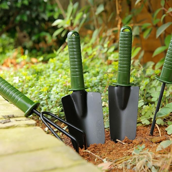 Garden Tool Set 4 PCS Gardening Tool Set with Non-Slip PP Grip Rake Shovel Spade Outdoor Hand Tools Set Beach Comb Tool Kit Gifts for Grandparents SeniorsWomen and Men (4pcs/Set)