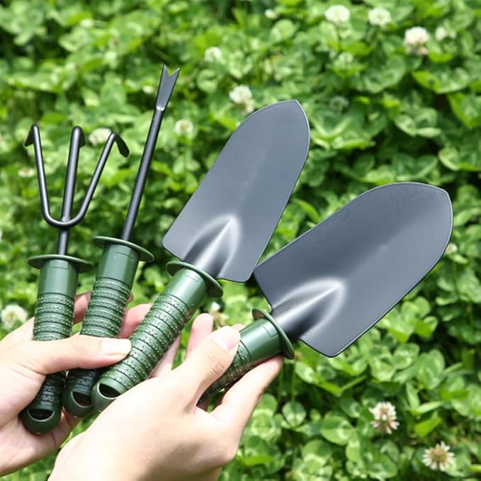 Garden Tool Set 4 PCS Gardening Tool Set with Non-Slip PP Grip Rake Shovel Spade Outdoor Hand Tools Set Beach Comb Tool Kit Gifts for Grandparents SeniorsWomen and Men (4pcs/Set)