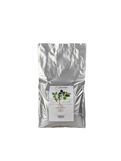 Greenway Biotech Inc. Strawberry 8-12-32 Fertilizer Powder 100% Water Soluble Plus Trace Minerals- Includes Essential Chelated Micronutrients for Tasty Fruits (25 Pounds 5000 Gallons)