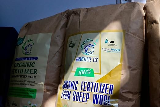 Monpellet Organic Fertilizer 30LB Bag Fertilizer from Sheep Wool for Outdoors &amp Indoors for Fruit Vegetable Flowers Plants