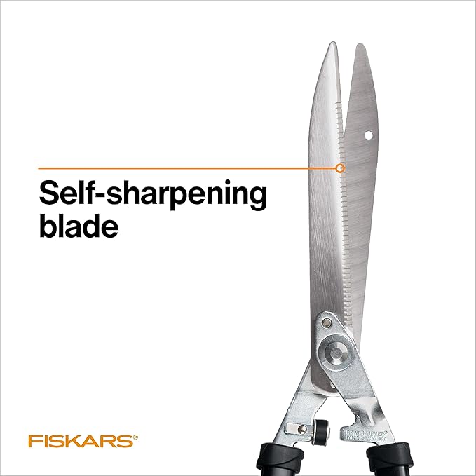 Fiskars Power-Lever Extendable Hedge Shears Self-Sharpening Serrated Steel Blades for Clean Cuts Handles Adjust 25-33 for High Reach Multiplies Leverage for 2x Power 10 Blades Orange/Black