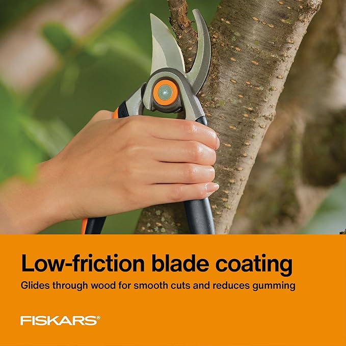 Fiskars Bypass Pruning Shears 1-Inch Cut Capacity Softgrip Pruner Forged Steel Replaceable Blade Stays Sharp Through Heavy Use with Rust Resistant Low-Friction Coating