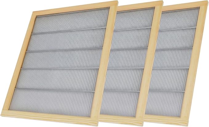 Wooden Bound Metal Queen Excluder 10 Frames Queen Excluder Beekeeping Separate The Queen from The Honey Beekeeping Supplies (3PCS)