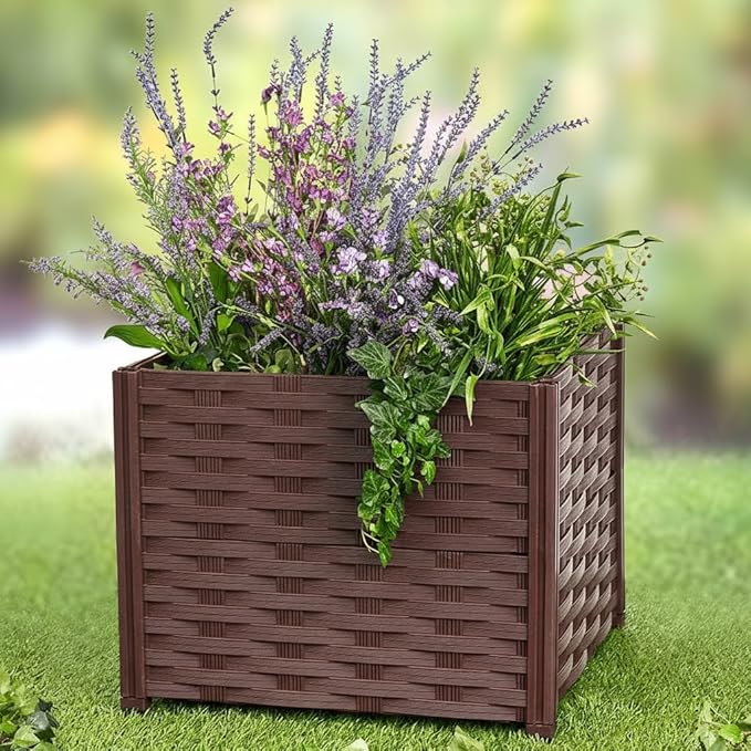 The Lakeside Collection 8-Pc. Adjustable Weaved Design Raised Garden Bed