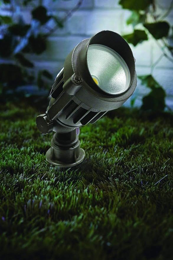 Westgate LED Low Voltage Landscape Spotlight - 12 Volt AC/DC Garden Light - Integrated LED - 400 Lumens - All Accessories Included (6 Watt 5000K Cool White)