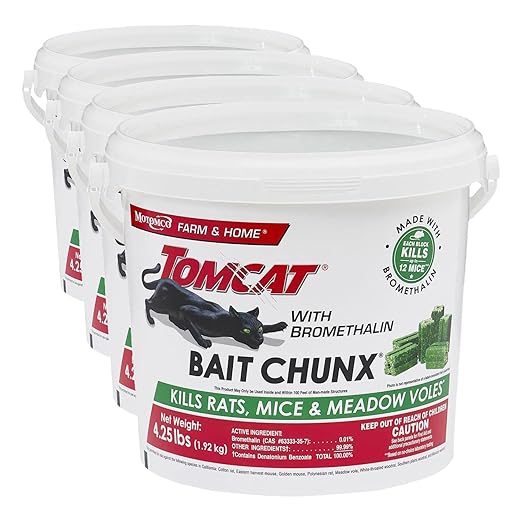 Tomcat with Bromethalin Bait Chunx Pail Rat and Mice Control for Agricultural Use and Professional Applicators 4.25 lbs. (Pack of 4)