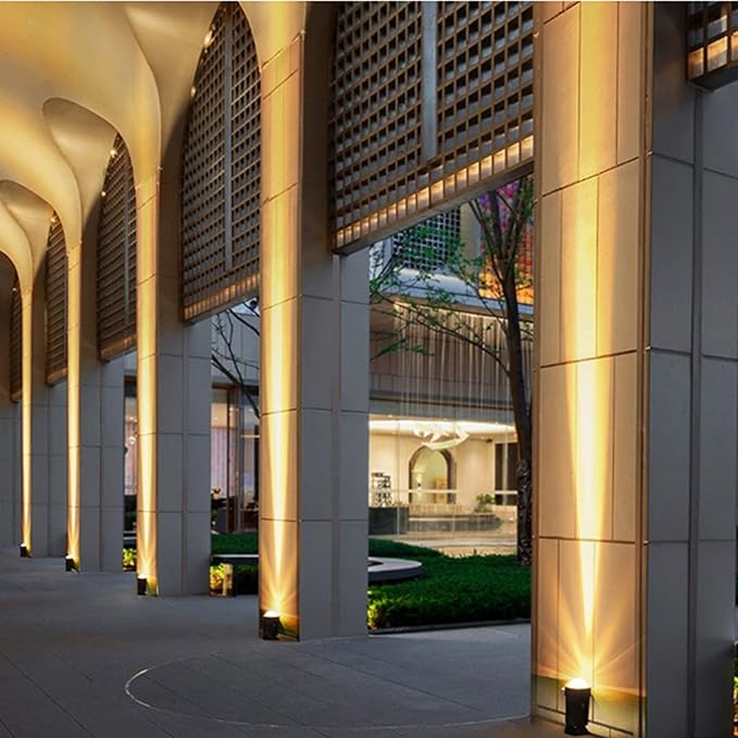 AC85-265V LED Spot Lights IP67 Waterproof Outdoor Wall Lamp Landscape Lighting Narrow Beam Spotlight with 180° Adjustable Bracket