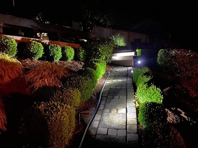 URPOWER Solar Lights Outdoor 2-in-1 Waterproof Adjustable Solar Spotlights Outdoor Wall Light Dusk-to-Dawn Solar Powered Landscape Lights for Backyard/Garden/Pathway/Pool/Porch (4Pack Cool White)