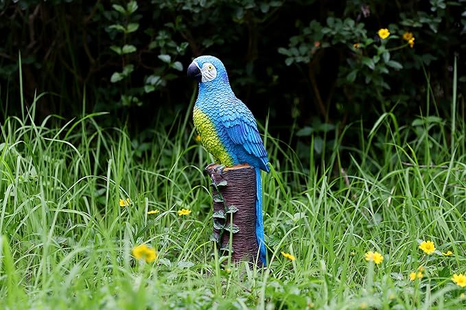 Techko Decorative Blue Parrot Outdoor Garden Statue Waterproof Solar LED Spotlight Tropical Tiki Decor