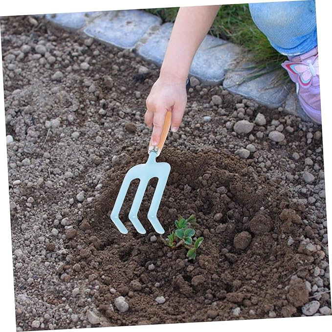 KESYOO 1set Boys and Girls Garden Tools Set Lightweight Gardening Kit for Toddlers Includes Watering Can Trowel Rake and Storage Bag for Outdoor Planting and Transplanting Activities
