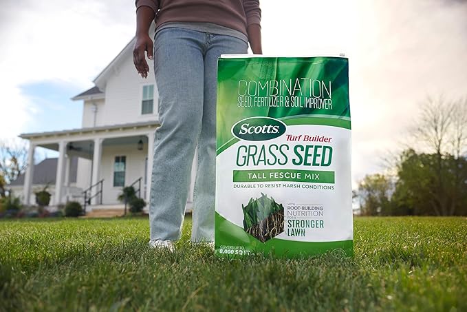 Scotts Turf Builder Grass Seed Tall Fescue Mix with Fertilizer and Soil Improver Resists Harsh Conditions 16 lbs.