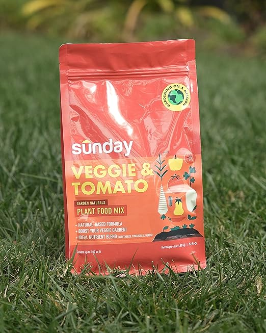 Sunday Garden Naturals Veggie + Tomato Plant Food Mix - Boost Growth in Vegetables Tomatoes &amp Herbs - 5-4-5 NPK Mix - for Indoor &amp Outdoor Use - Feeds for 4-6 Weeks Use While Planting! 4 lb.