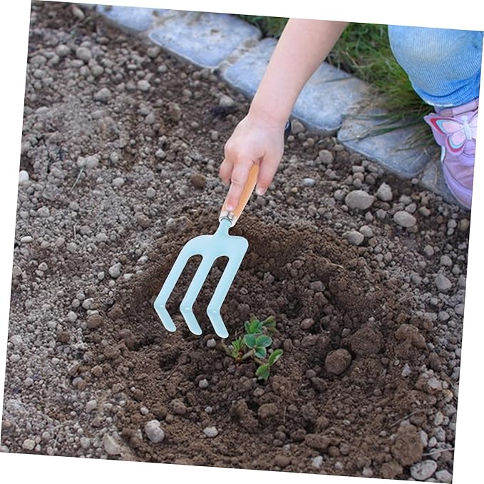 BESPORTBLE 1set Boy Girl Gardening Tools Set Boy Girl Garden Supplies Shovel Rake and Storage Basket Outdoor Planting Tools for Boys and Girls Encourages Nature Exploration and Imagination