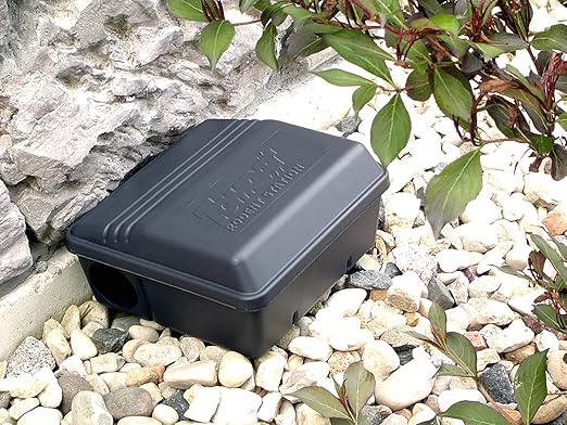 Tomcat Rodent Station Each Box Includes 1 Rodent Station with 4 Bait Securing Rods and 1 Security Key Use Indoors or Outdoors 2-Pack