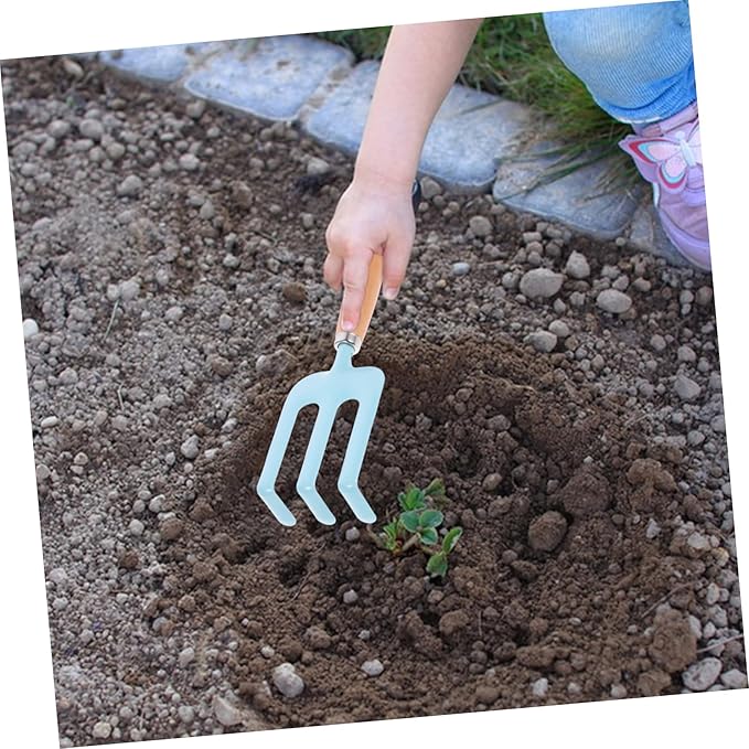 1set Boy Girl Gardening Tool Set Boy Girl Planting Tools Rake Shovel Watering Can and Storage Bag for Outdoor Fun and Learning Activities