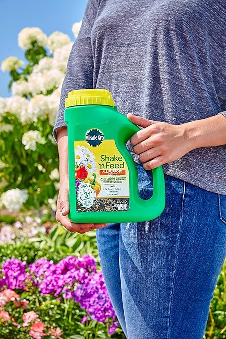 Miracle-Gro Shake 'N Feed All Purpose Plant Food - Outdoor and Indoor Plant Food for In-Ground and Containers Feeds for up to 3 Months 4.5 lbs. (6-Pack)