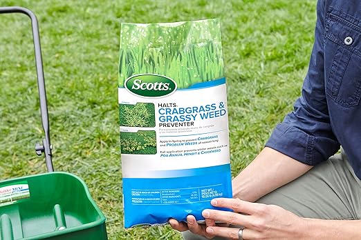 Scotts Halts Crabgrass &amp Grassy Weed Preventer - Pre-Emergent Weed Killer for Lawns For Up To 5000 sq. ft. 10.06 lbs. (2-Pack)