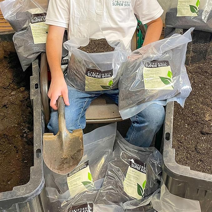 California Super Soil Premium 100% Organic Super Soil Kit 18+ Nutrient Blend - Living Soil Technology - Potting and Garden Soil for Indoor Grow Kit - Includes (7X) 6 Lbs Bag of CaliSuperSoil