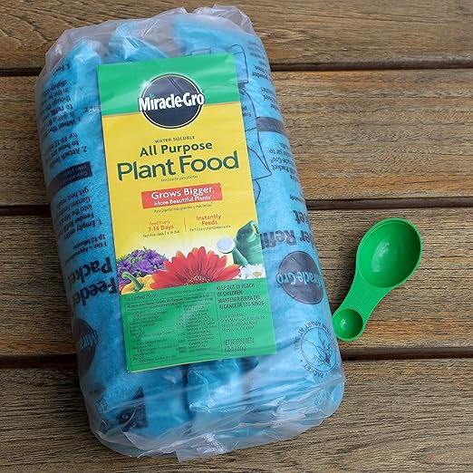 Miracle-Gro Water Soluble All Purpose Plant Food - Fertilizer For All Indoor or Outdoor Plants including Roses Flowers Vegetables Houseplants Trees and Shrubs 6.25 lbs.
