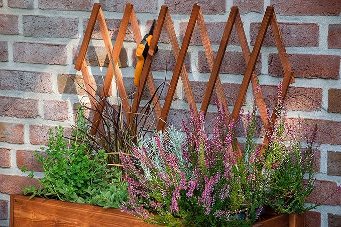 dobar® 58187e Rollable Raised Bed with Trellis Planter Box on Wheels Flower Bed Made of Solid Wood Narrow Herb Bed for Garden/Patio/Balcony 79 x 28.5 x 130 cm Brown