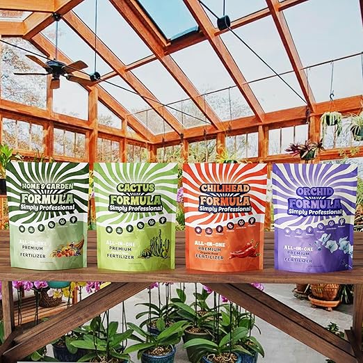 Chilihead Formula - All-in-One Fertilizer for Peppers &amp Chilies with Balanced Nutrition - Water Soluble Plant Food for Bold Harvests &amp Thriving Plants - 1 LB Pouch