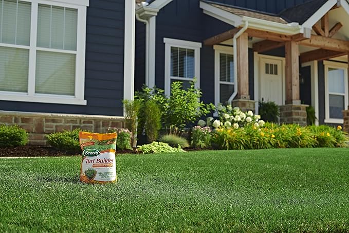 Scotts Turf Builder SummerGuard Lawn Food with Insect Control Fertilizer &amp Insect Killer 5000 sq. ft. 13.35 lbs. (2-Pack)