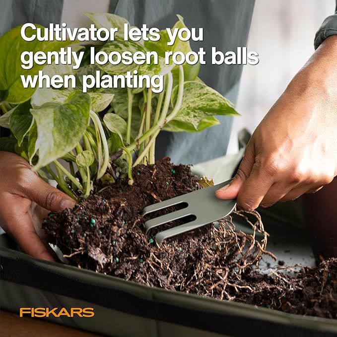Fiskars 3-Piece Cultivating Tool Set Nesting Trowel Soil Scoop &amp Cultivator for Indoor Gardening Stainless Steel with Powder Coat Finish Space Saving Design for Repotting Houseplants Black