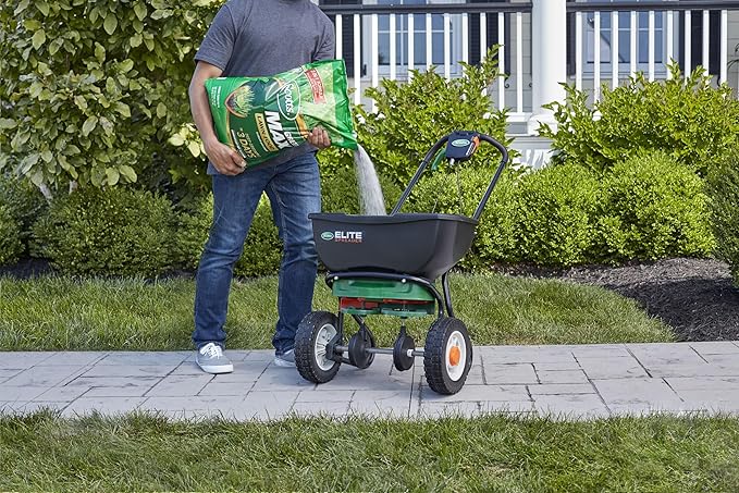 Scotts Green Max Lawn Food - Lawn Fertilizer for Grass Plus Iron Supplement 10000 sq. ft. 33.33 lbs.