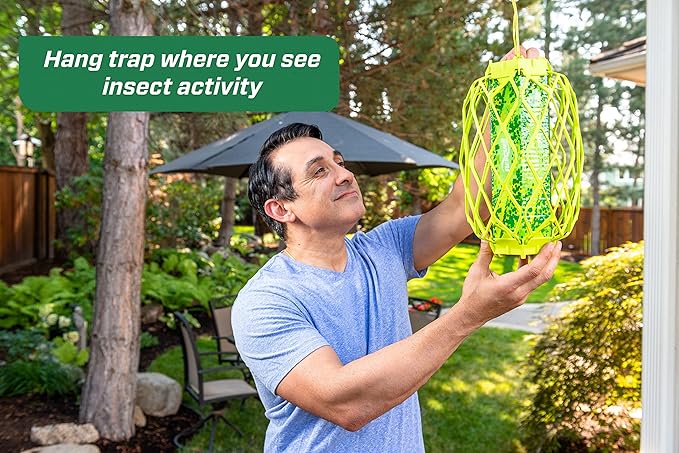 RESCUE! VisiLure® TrapStik for Wasps Mud Daubers Carpenter Bees – 3 Pack
