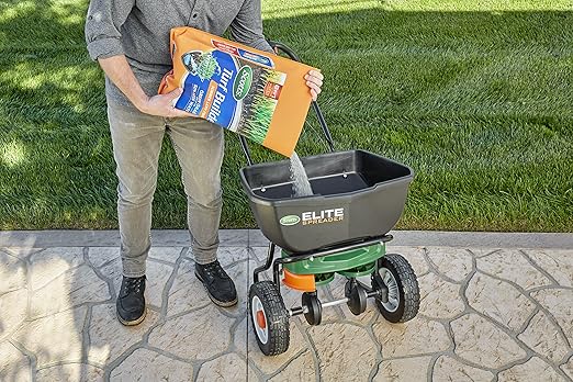 Scotts Turf Builder Summer Lawn Fertilizer Plus Water Maximizer Safe for All Grass Types 4000 sq. ft. 9.42 lbs.